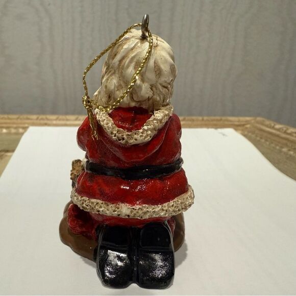 Vintage Kneeling Praying Santa with Baby Jesus Christmas Ornament - Picture 3 of 15